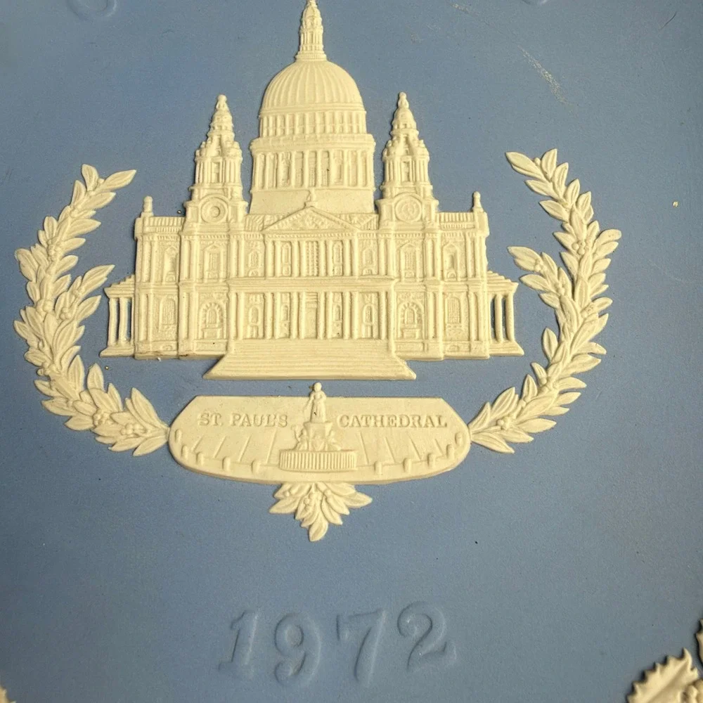 Wedgwood Jasperware Christmas Plates 1970 Trafalgar Square 1972 St Pauls Blue